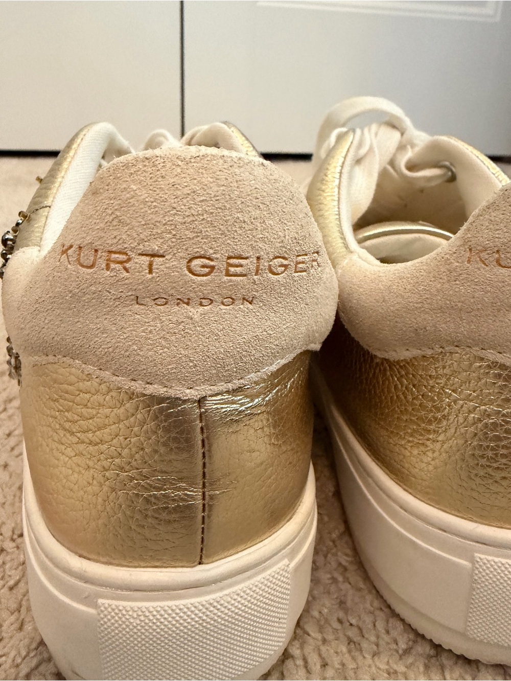 Kurt Geiger London Laney Eye Embellished Gold Leather Platform Sneakers Size 40 - Picture 4 of 12